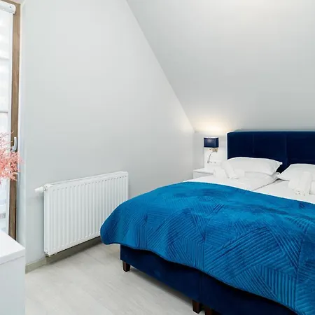 Good Time - Stone Hill Iii * 斯克拉斯卡波伦巴