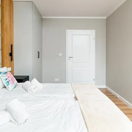 Good Time - Stone Hill Iii Apartment